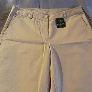 L.L.Bean Women’s Wrinkle-Resistant Khakis Size 10 - Tall